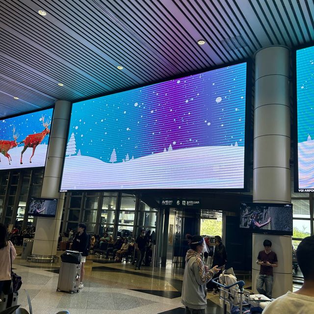 抵達吉隆坡國際機場