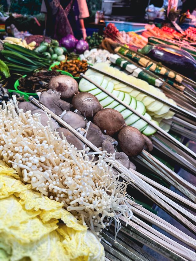 Jiangbian Night Market 