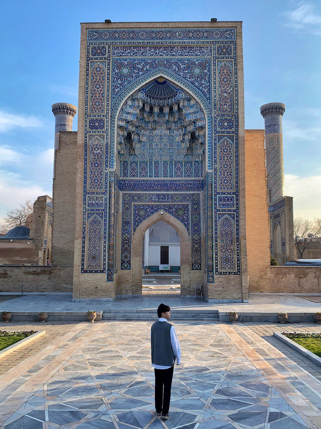 Traveling alone in Uzbekistan is what kind of experience 1/5