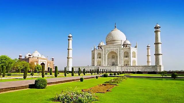 The love that shook the world - Taj Mahal.