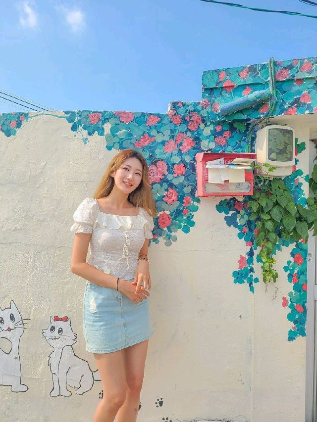 알록달록 귀여운 그림이 많은 동피랑 