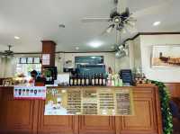 กาแฟแม่บ้านทหาร ริมชายหาดสวนสน