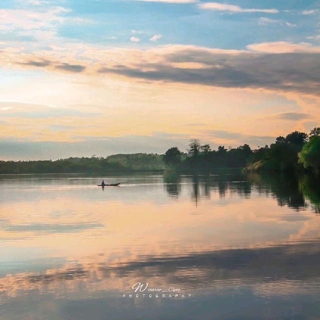 danau dendam tak sudah