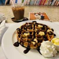 Chico cafe ร้านคาเฟ่แมวย่านทองหล่อ
