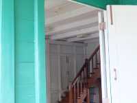 เรือนไม้ริมทะเล (บ้านเขียว) เกาะสีชัง