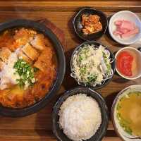 진주 보건대 맛집 추천! 깔끔한 김치돈카츠나베 정식집 