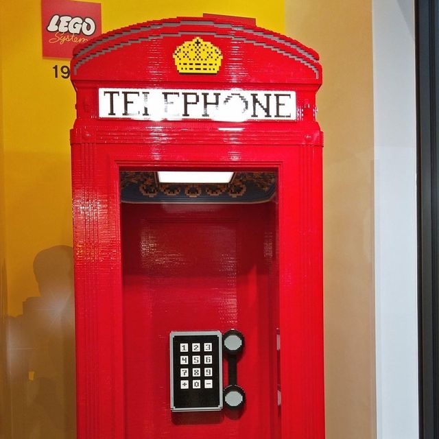 The world’s largest Lego store 
