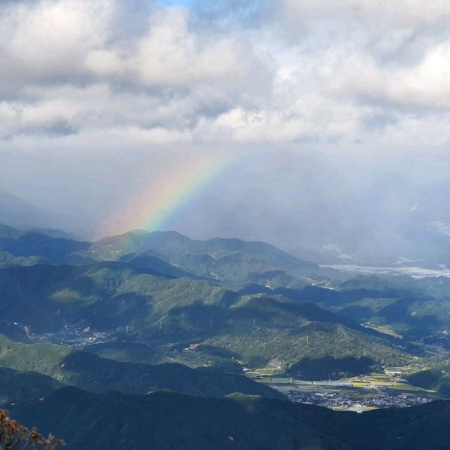 가야산에서 본 무지게
