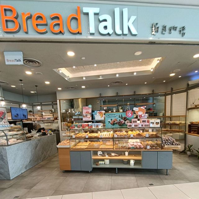 Breadtalk celebrates Christmas 