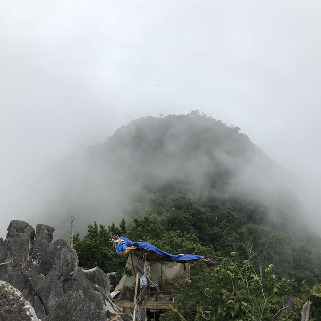 Pha Ngern View Point Top (Hiking, Vang Vieng)