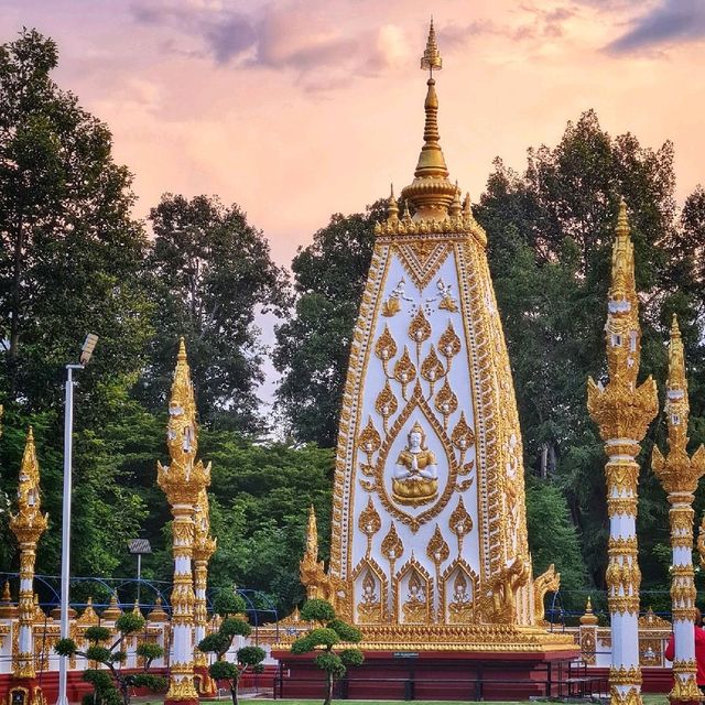 วัดพระธาตุหนองบัว จังหวัดอุบลราชธานี