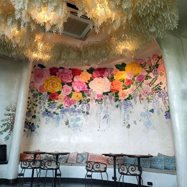 ค่าเฟ่สไตล์สวนป่า กลางเมืองเชียงใหม่