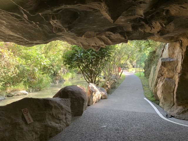 宜蘭冬山神秘河道｜洞窟造景神秘感十足！
