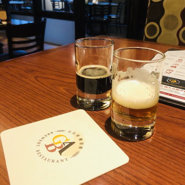 晚餐吃好ㄧ點～吉比鮮釀餐廳🍻🍺台北南西店