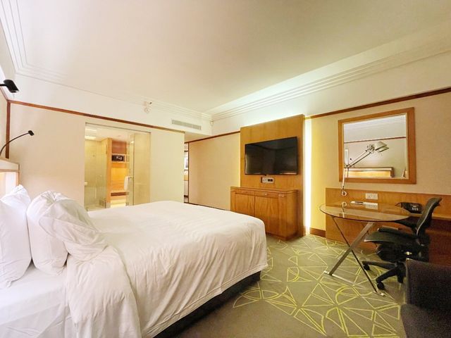 Deluxe balcony room staycation