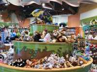 St. Louis Zoo (Treetop Shop)