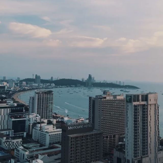 Rooftop getaway at Pattaya 🌊 #เช็คอินทะเล 