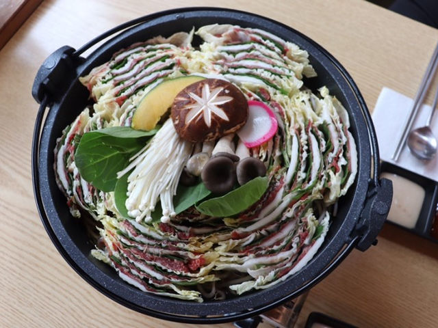 홍대스앤샤 🍲 밀푀유나베와 우동, 죽까지 즐길 수 있는 곳