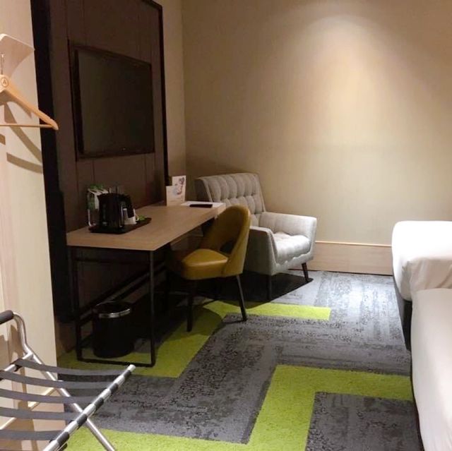 super convenient transit hotel!