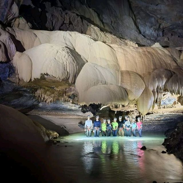 Amazing Va cave in Quang Binh