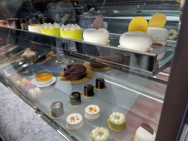 潮牌店內驚喜CAFE@OFF-WHITE