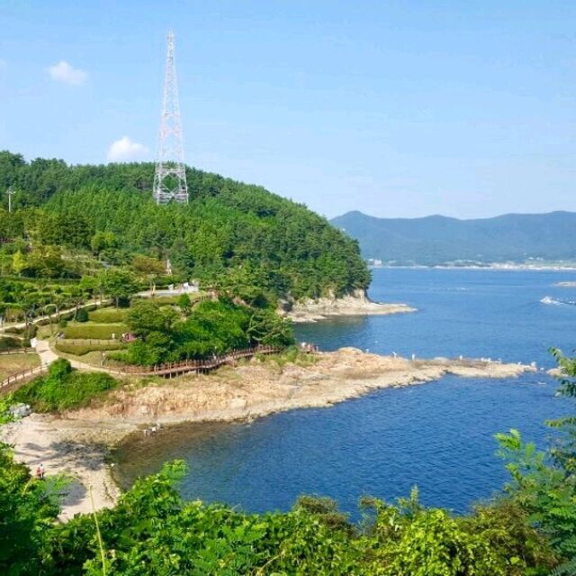 해안 둘레길 산책 '통영 이순신공원'