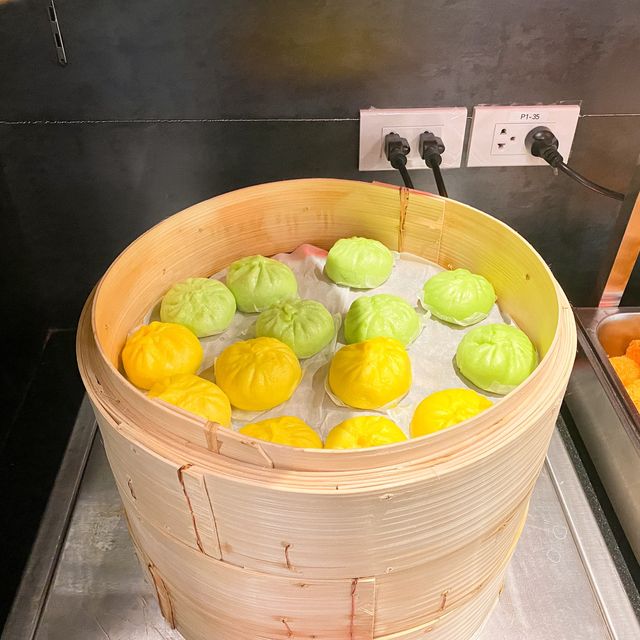 @Mong Kok Sukiyaki มาเปิดที่ฟิวเจอร์แล้วค่า🍲🍰🥟