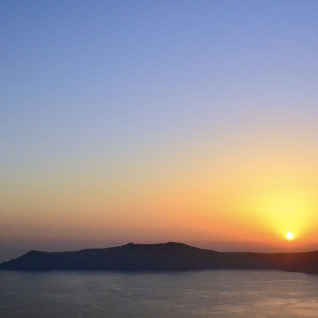 希臘Santorini 🔶Fira藍頂教堂