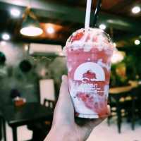 เถียงนา ร้านกาแฟกับขนมสุดปัง ที่ห้ามพลาด