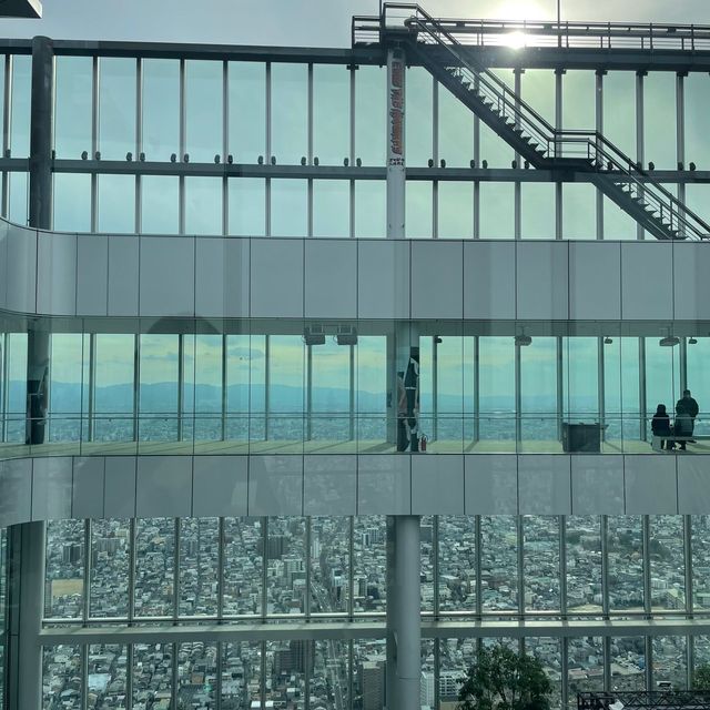 【大阪府】日本一の高さを誇るビル「あべのハルカス」の展望台へ！