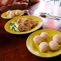 Hoe Kee Chicken Rice Ball in Melaka