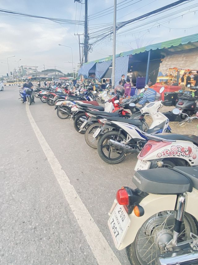 สามแยกตราด-คลองใหญ่ มีแต่ของอร่อย| ตราด