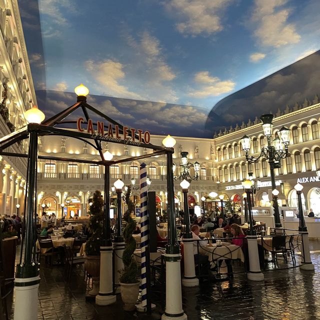 the Venetian Grand Canal Shops