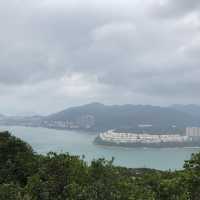 Enjoy the city and the nature in Hong Kong