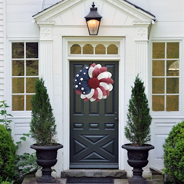 Patriotic Wreath Making Workshop | The Point in Towson