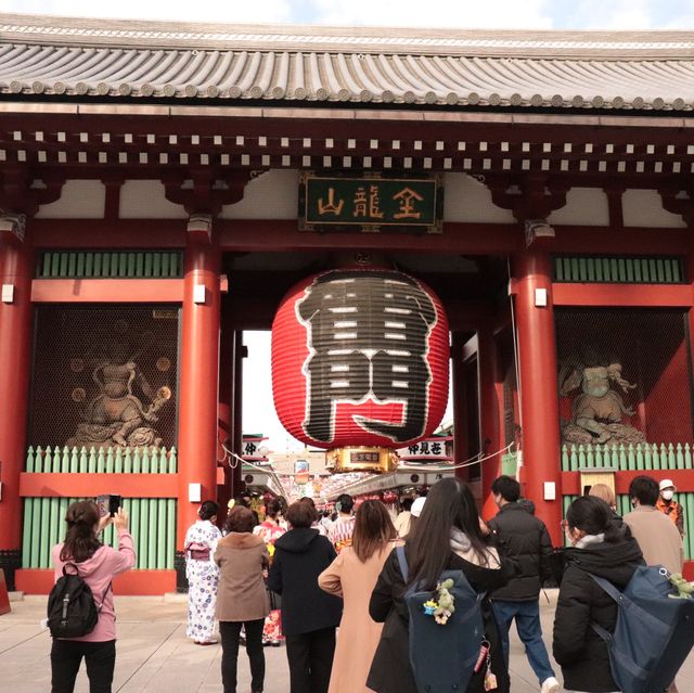 Strolling in Asakusa, Tokyo