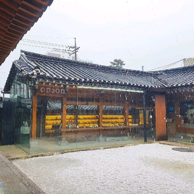 고즈넉한 도심 속 한옥 카페, 어니언(onion) 안국