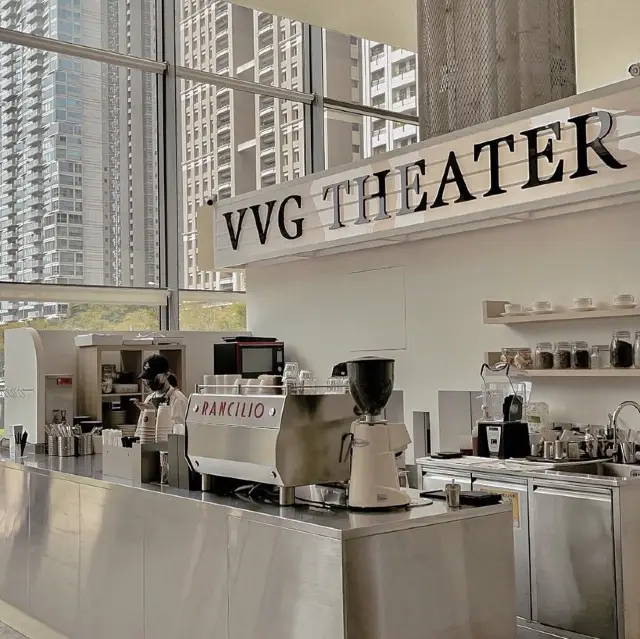 台中歌劇院落地窗咖啡廳☕️VVG Theater Café