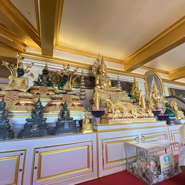 ไหว้พระวัดภูเขาทอง | กรุงเทพ