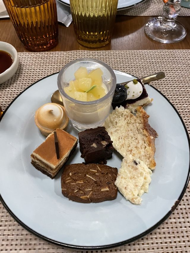 香港 | 超豐富又多選擇嘅自助餐😍