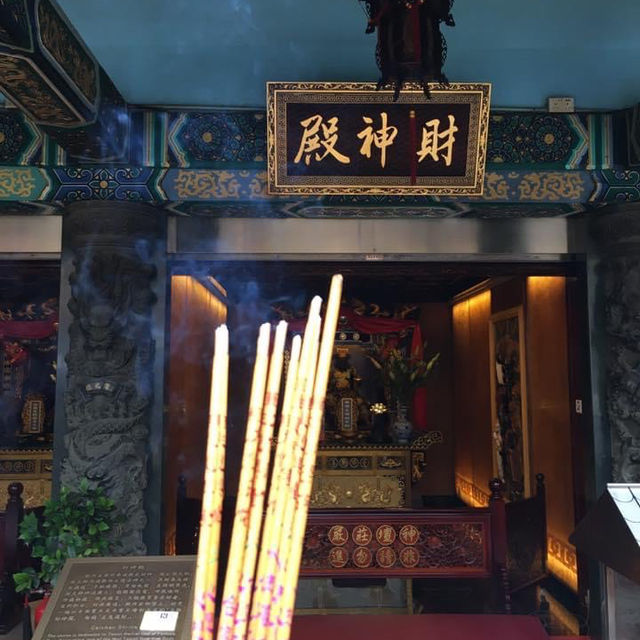 🇭🇰 Praying at Wong Tai Sin