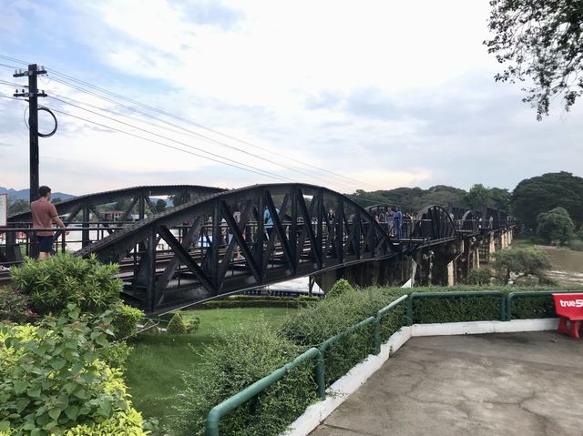 สะพานข้ามแม่น้ำแคว