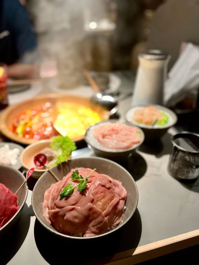 方叔叔開到黎中環啦🥳🥳🥳 高質重慶火鍋店！