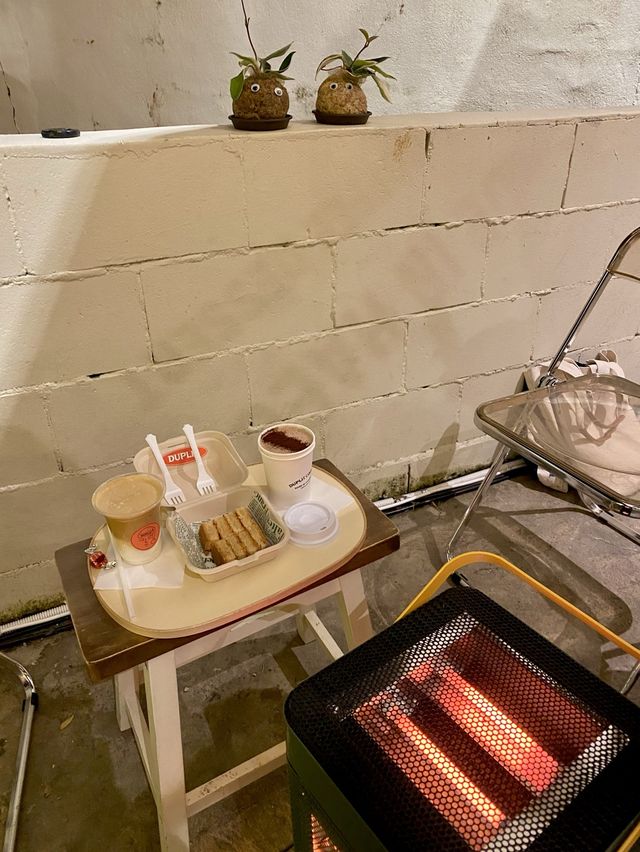 부산에서 제일 멋진 트리가 있는 카페! 듀플릿