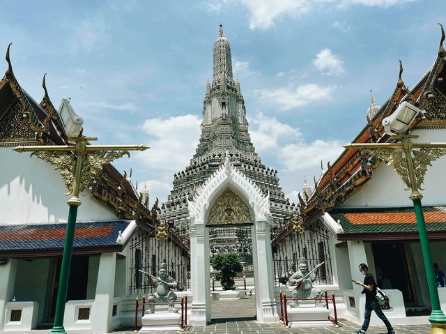Wat Arun Ratchawararam Ratchawaramahawihan