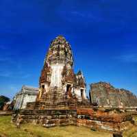 วัดที่ 10 วัดพระศรีรัตนมหาธาตุ จ.ลพบุรี