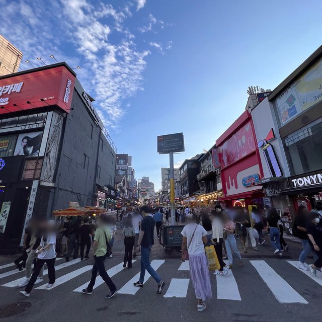 韓国/ソウル【弘大】若者の街弘大(ホンデ)の街並み