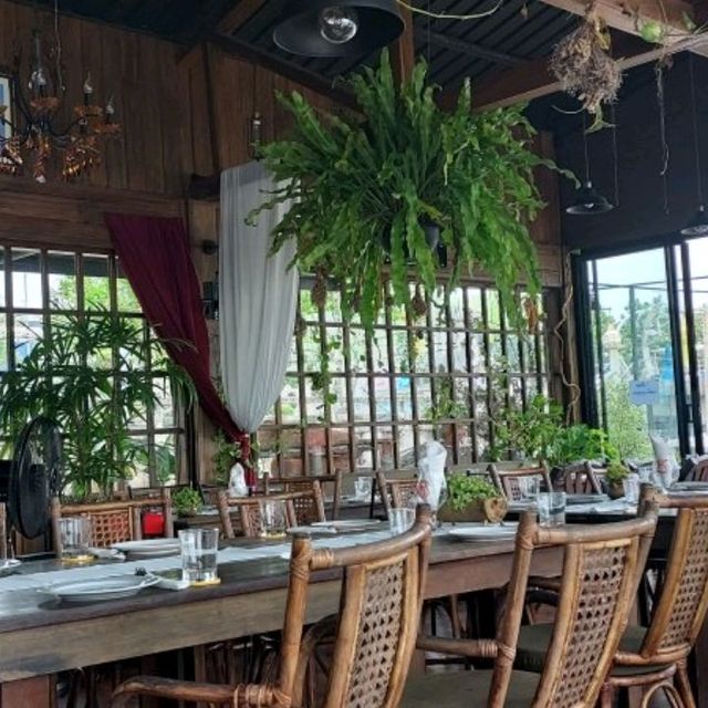 🍹🫕 The RIVER Restaurant & Bar Krabi