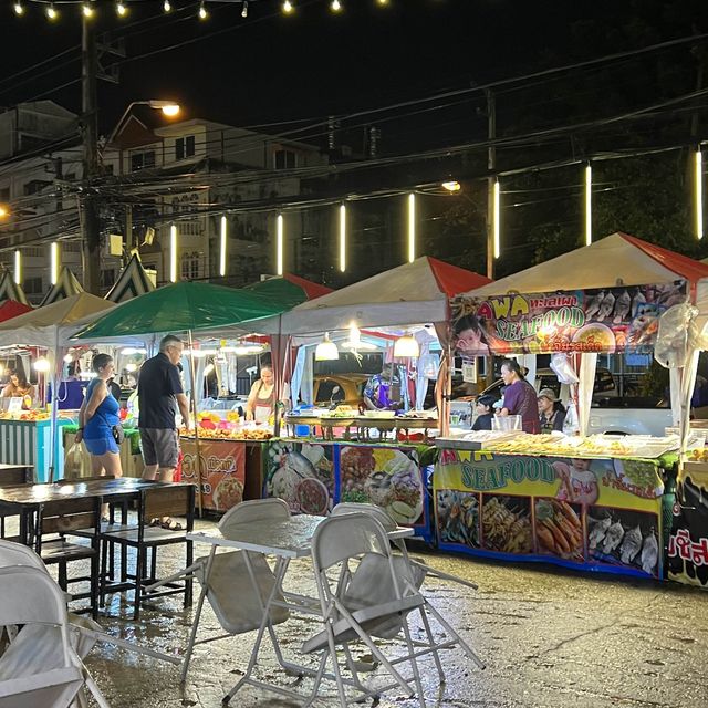Night market with a plane @ Pattaya 