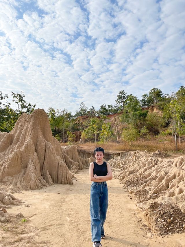 เสาดินนาน้อย และคอกเสือ🏜️🌄